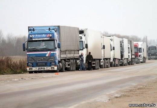 Читать новость На КПП "Терехово" очередь из 670 грузовиков